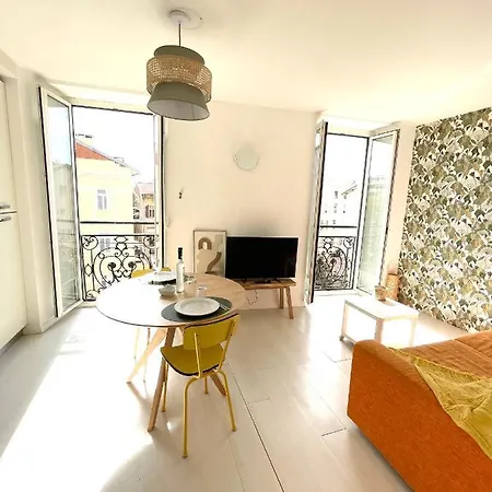 Studio Face Au Jardin Bioves Fetes Des Citrons 3min De La Mer Apartment