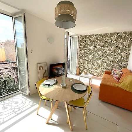 Apartment Studio Face Au Jardin Bioves Fetes Des Citrons 3min De La Mer *